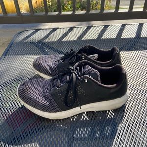 Adidas Madoru 2.0 sneakers, men’s size 8.5